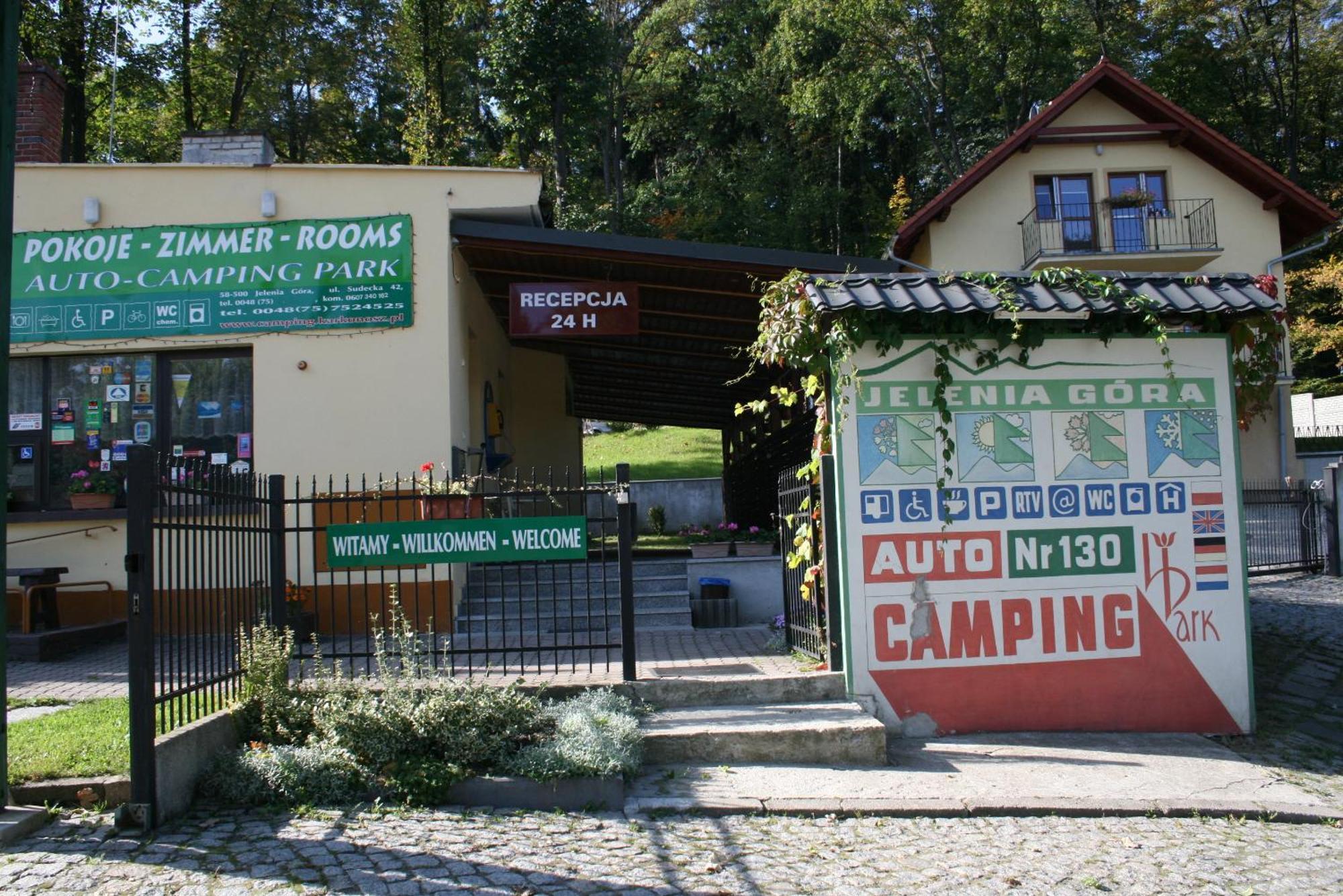 Auto-Camping Park Еленя-Гура Экстерьер фото